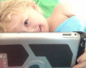 ipadkid in bed